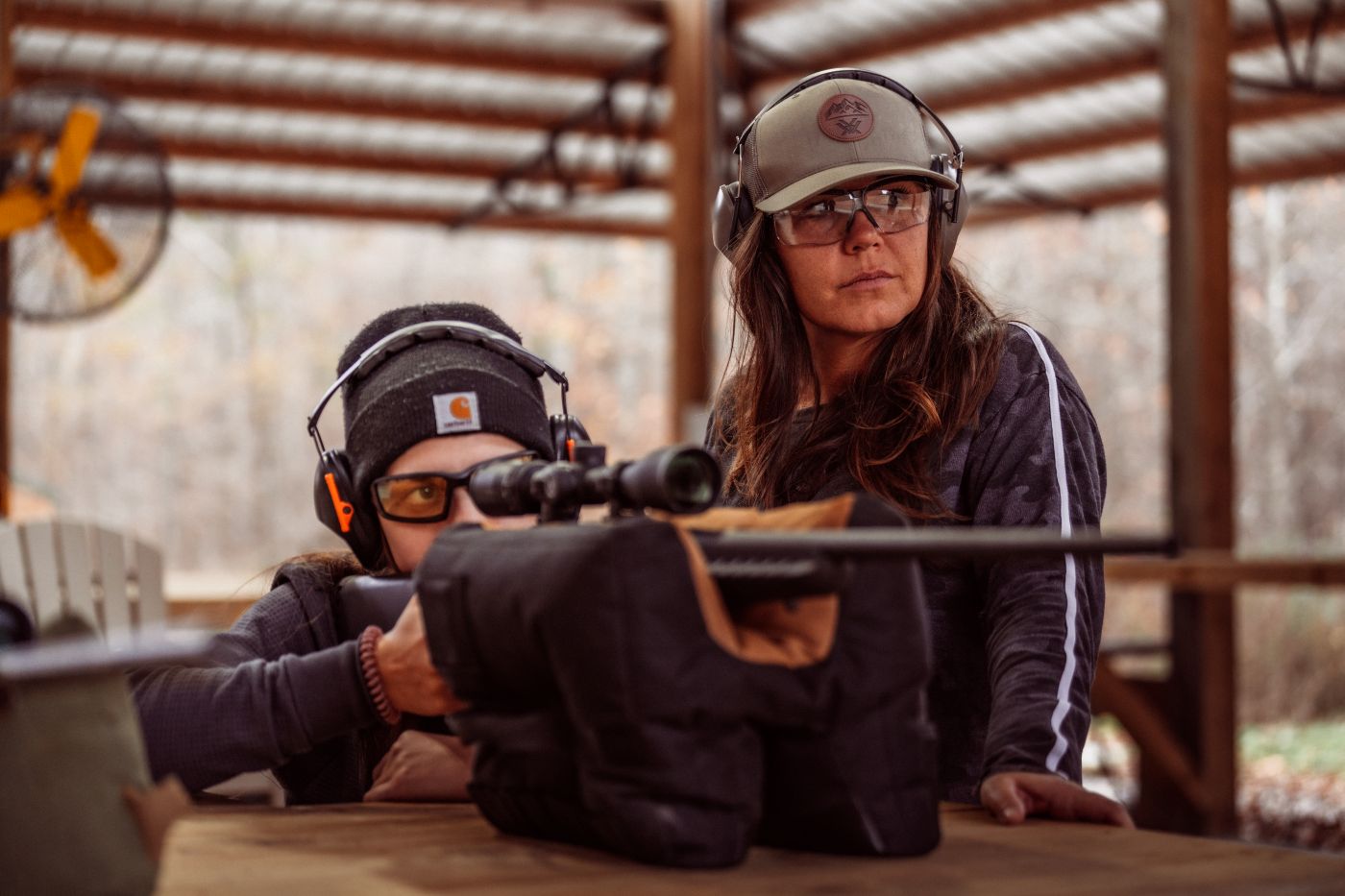 Ladies Hunting Cohort - Rifle Sight In Night